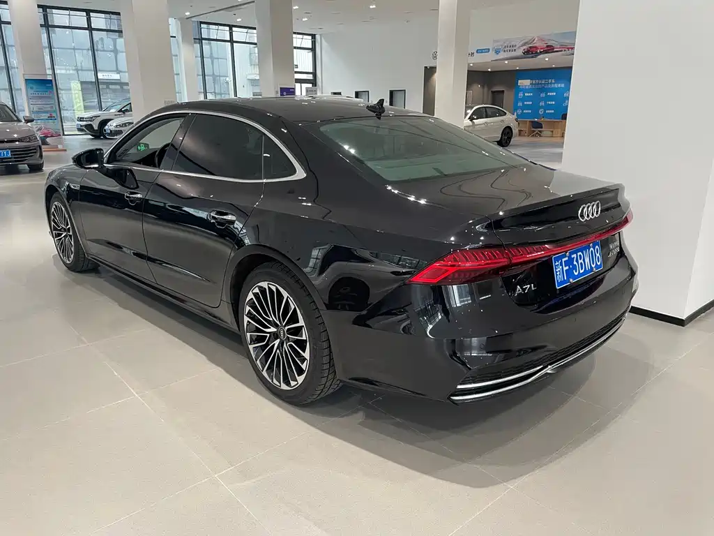 AUDI A7L
