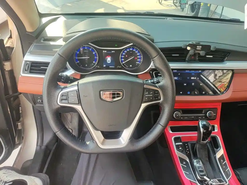 Geely Vision S1 — миниатюра 10
