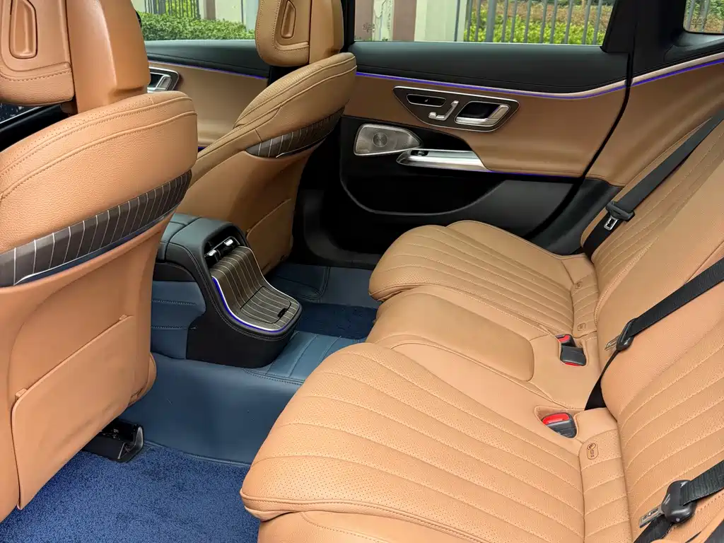 Mercedes-Benz E-Class E 2024 E 300 L Luxury