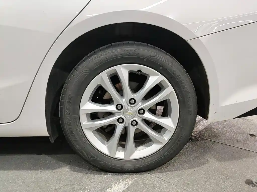 Chevrolet Malibu XL — миниатюра 15