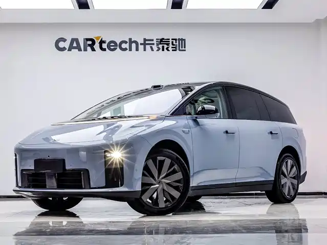 Li Auto IDEAL I8 2025