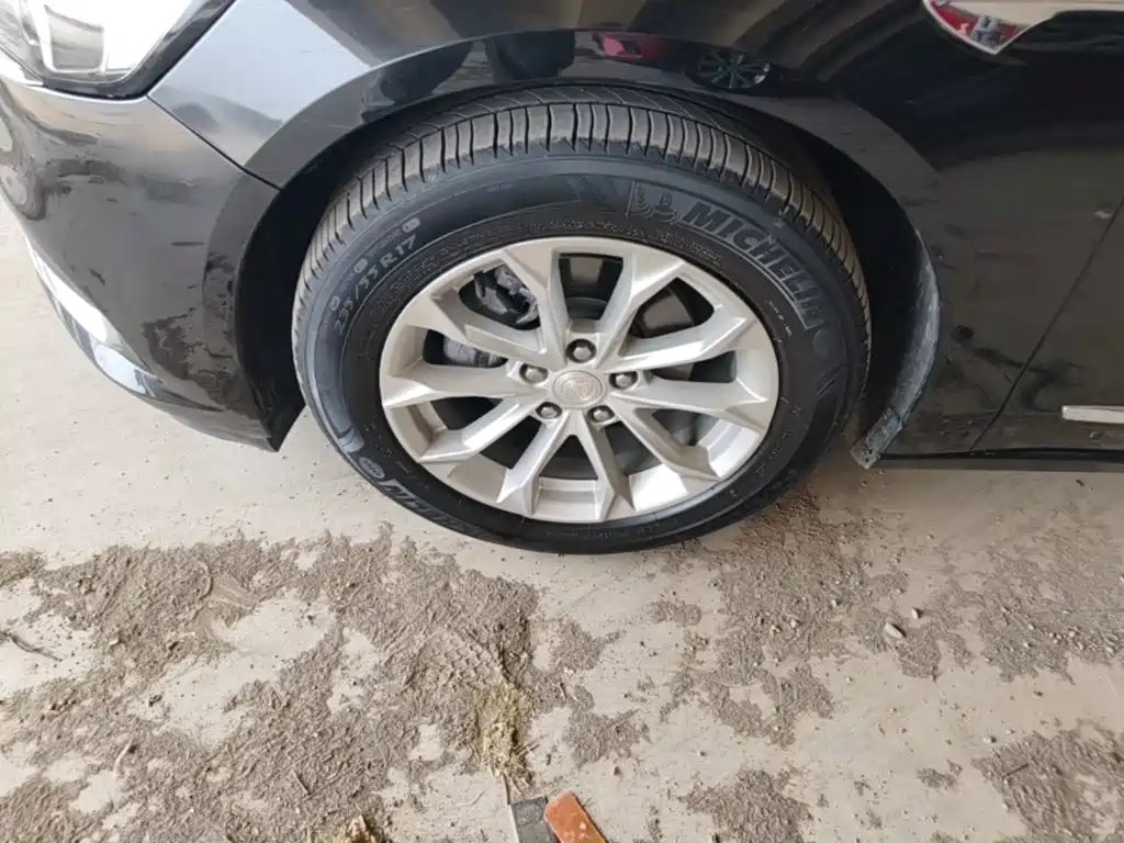 Buick LaCrosse — миниатюра 23