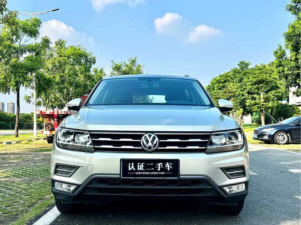 Volkswagen Tiguan L — миниатюра 2
