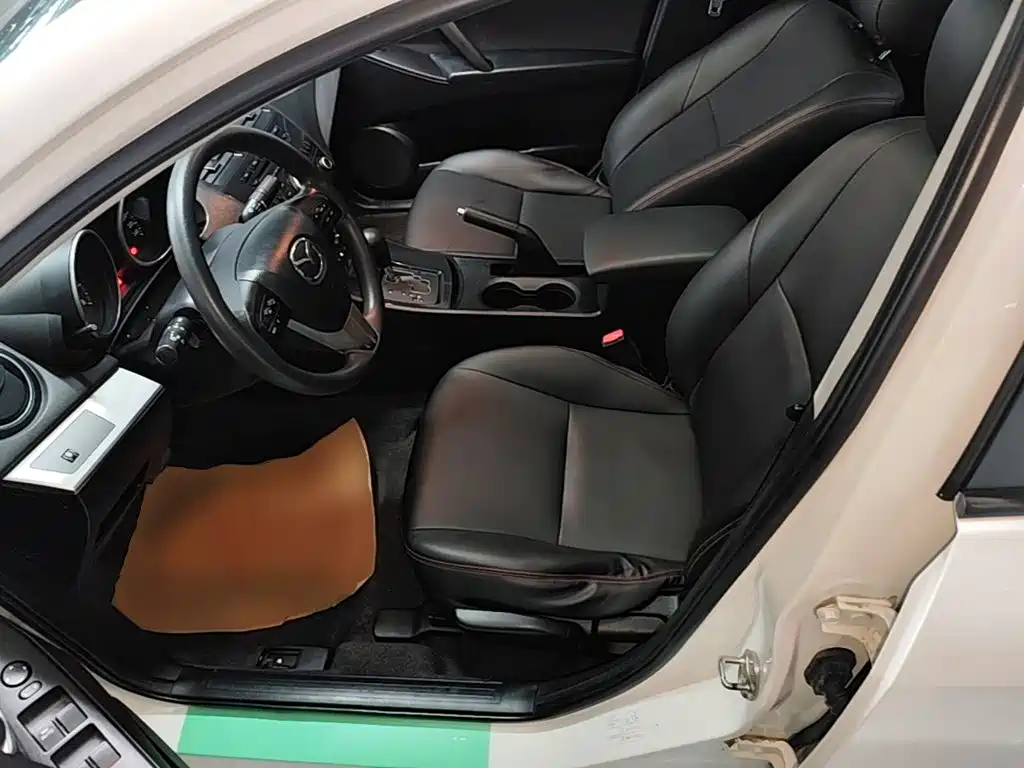 Mazda 3 Xingcheng — миниатюра 15