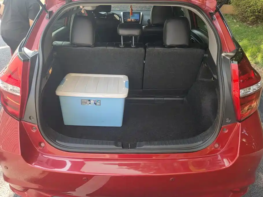 Toyota Yaris L — миниатюра 4