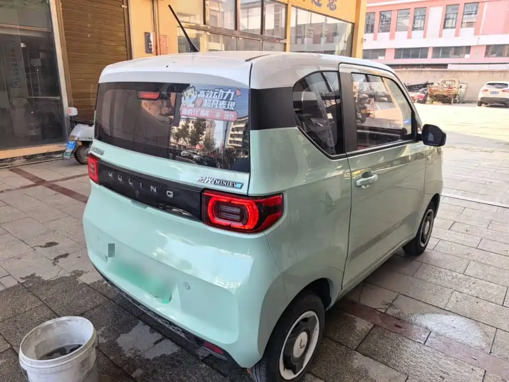 Wuling MINIEV — миниатюра 7