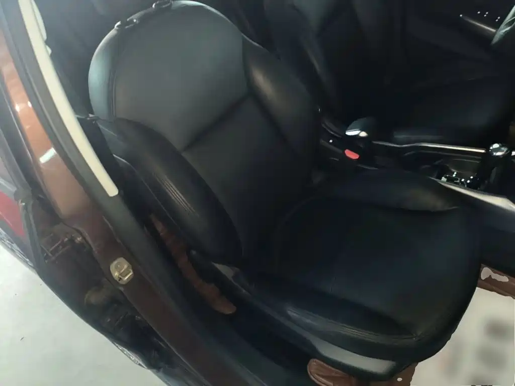 Peugeot 2008 — миниатюра 25