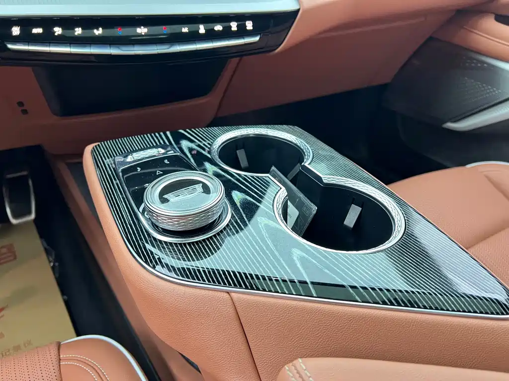 Cadillac IQ — миниатюра 12