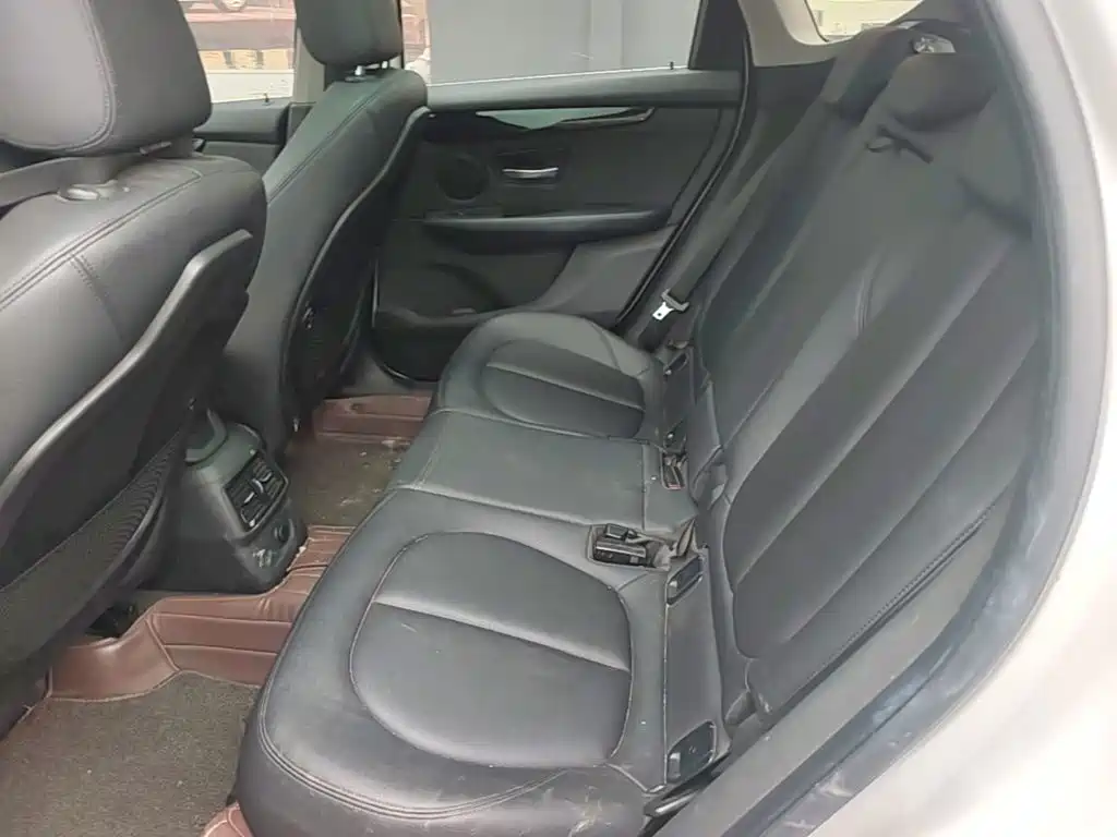 BMW 2 Series Active Tourer — миниатюра 22