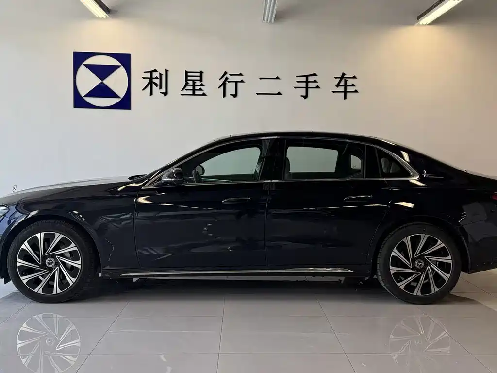 Mercedes-Benz E-Class E 2024 E 300 L Luxury