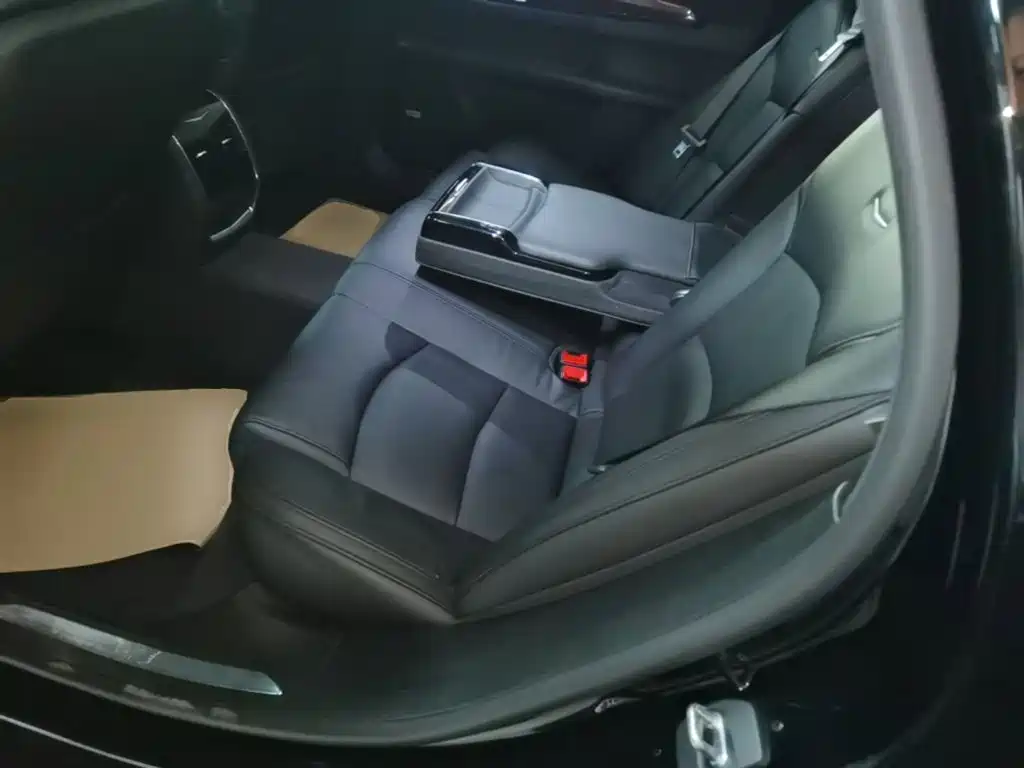 Cadillac CT6 — миниатюра 17