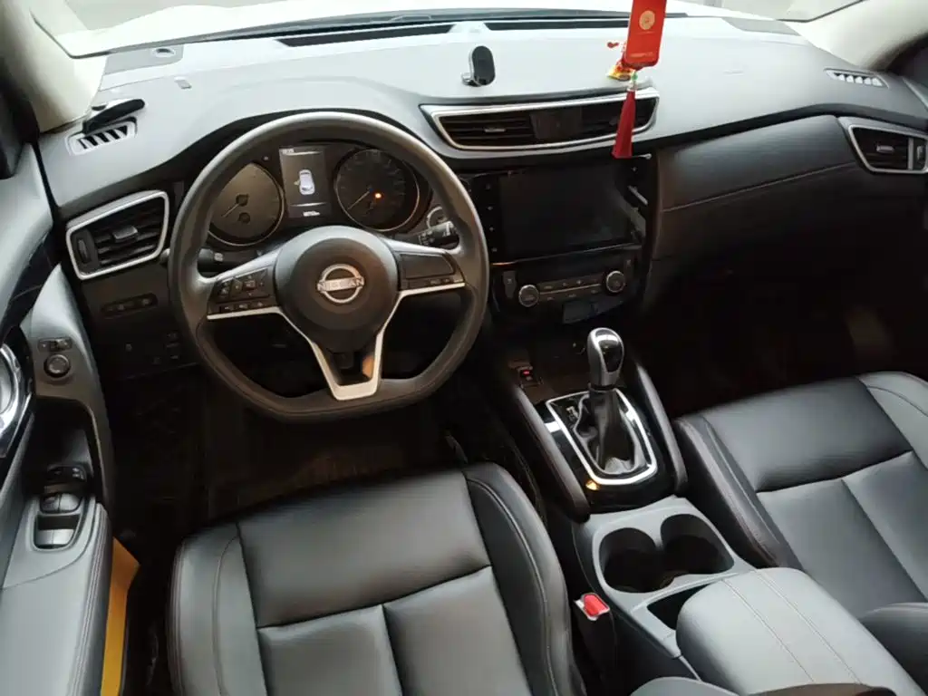 Nissan Qashqai — миниатюра 10