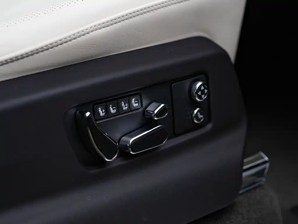 Bentley Bentayga — миниатюра 15