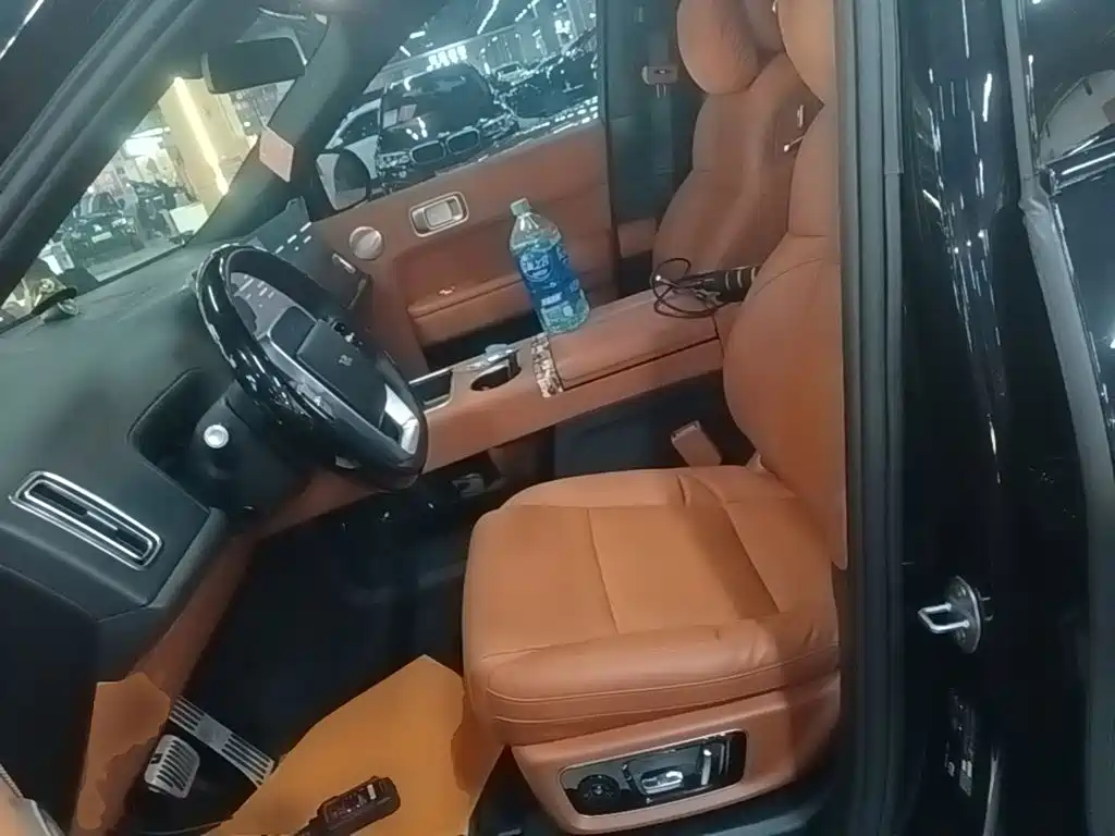 Li Auto Li L8 — миниатюра 15