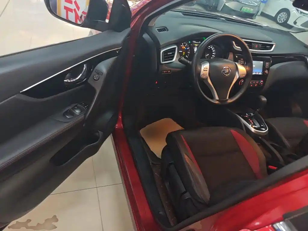 Nissan Qashqai — миниатюра 16