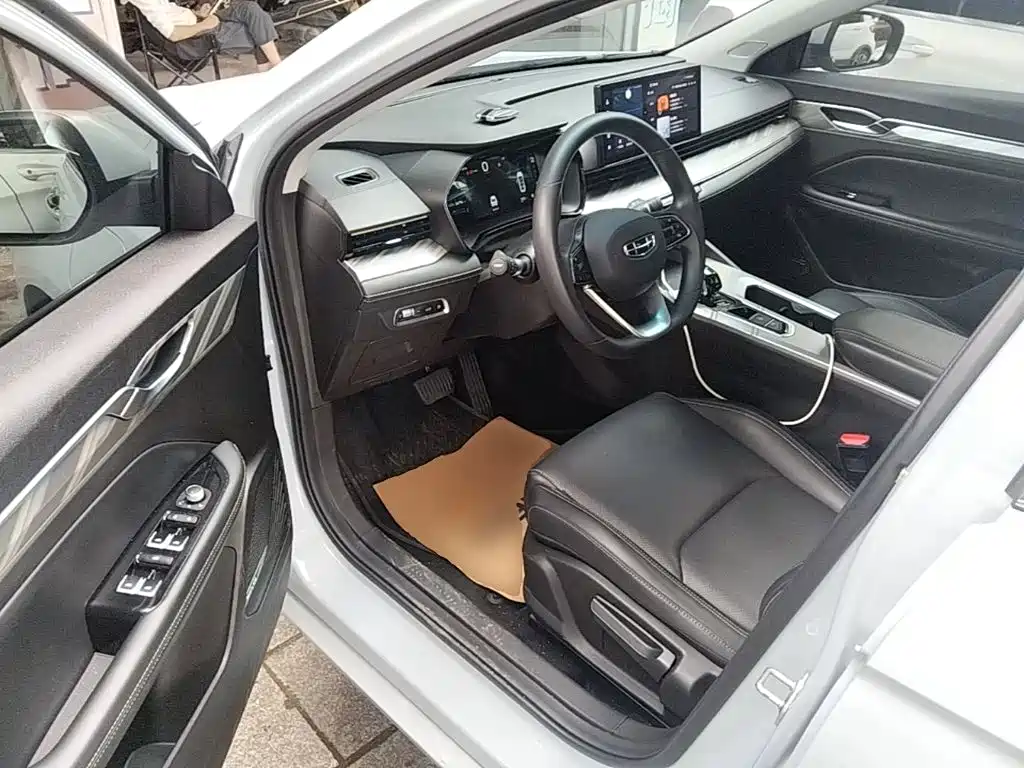 Geely L HiP — миниатюра 16