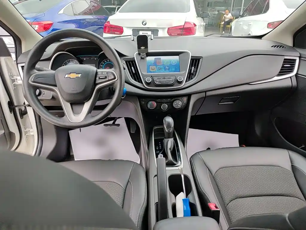 Chevrolet Cavalier — миниатюра 10