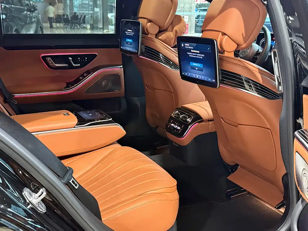 Mercedes-Benz S-Class — миниатюра 7