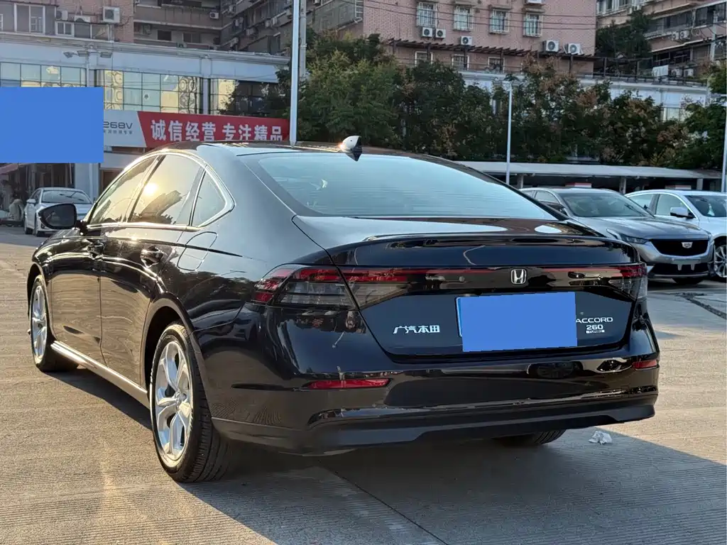 Honda Accord — миниатюра 7