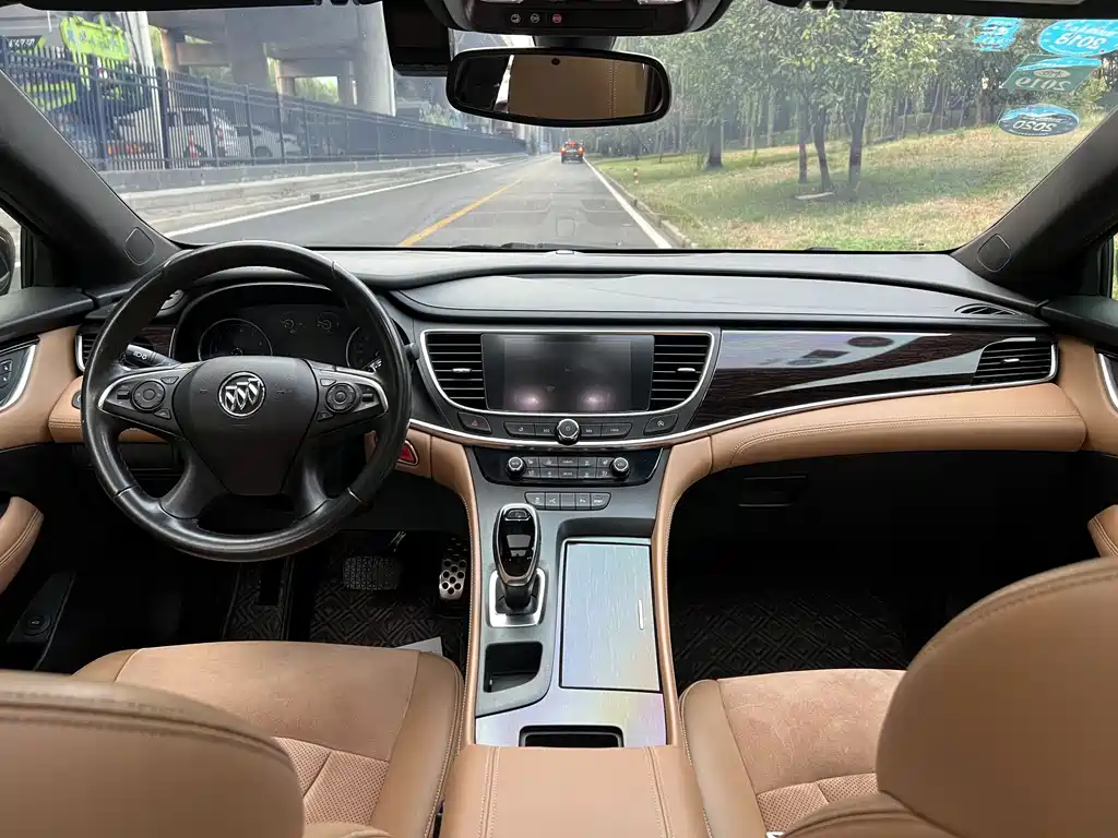 Buick LaCrosse — миниатюра 5