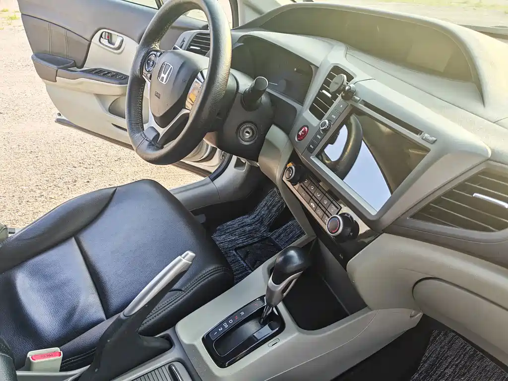 Honda Civic — миниатюра 12