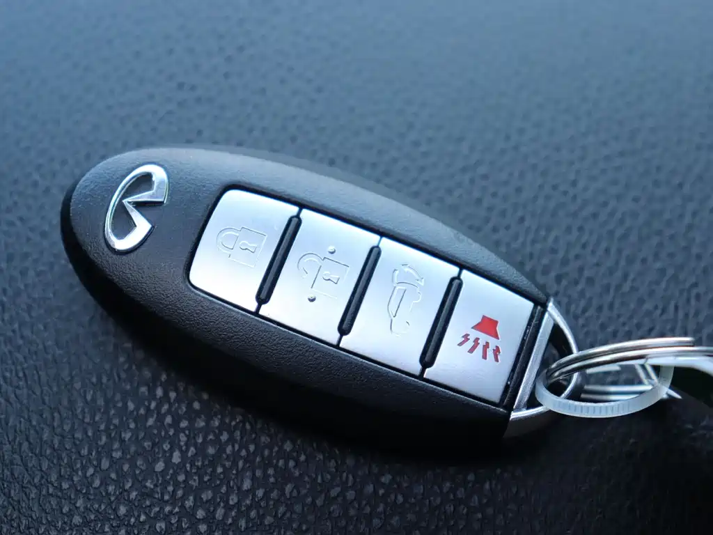 Infiniti QX70 — миниатюра 19