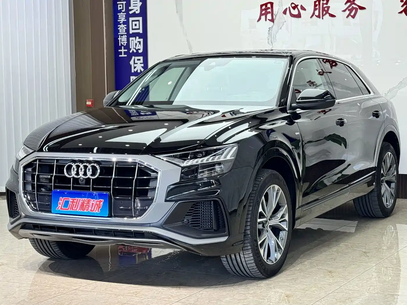 奥迪Q8 2021款 55 TFSI 豪华动感型 2021