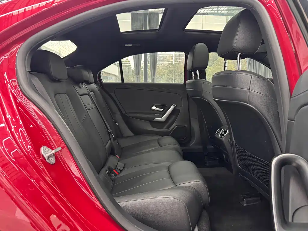 Mercedes-Benz A-Class — миниатюра 25