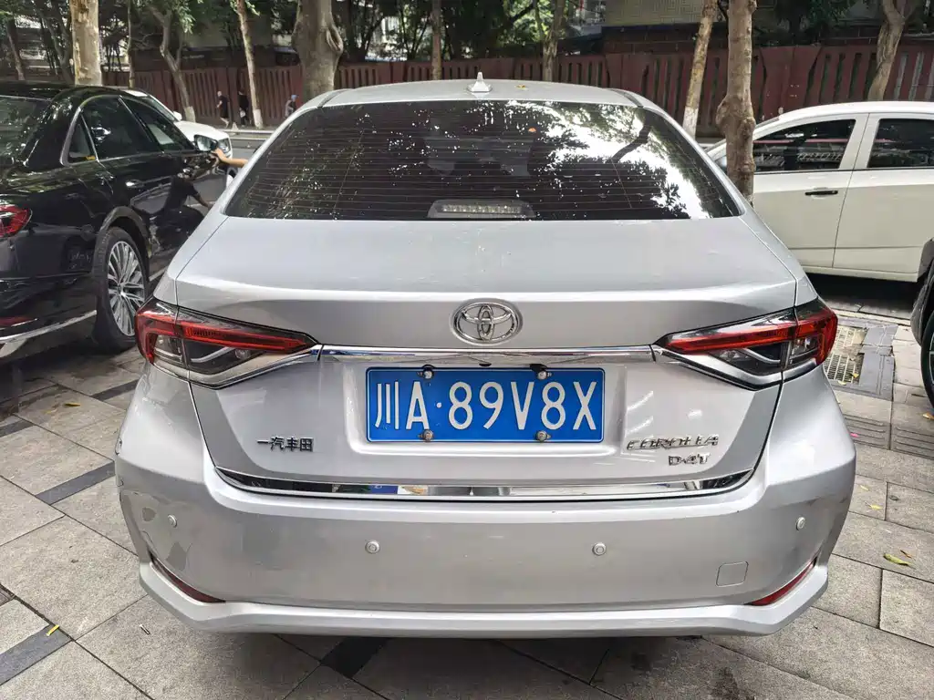 Toyota Corolla — миниатюра 4
