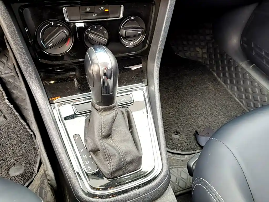 Volkswagen Bora — миниатюра 14