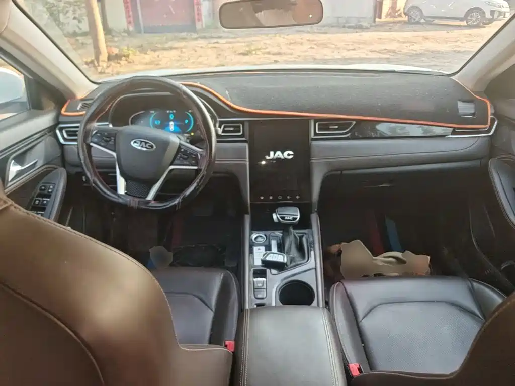 JAC A5 — миниатюра 10