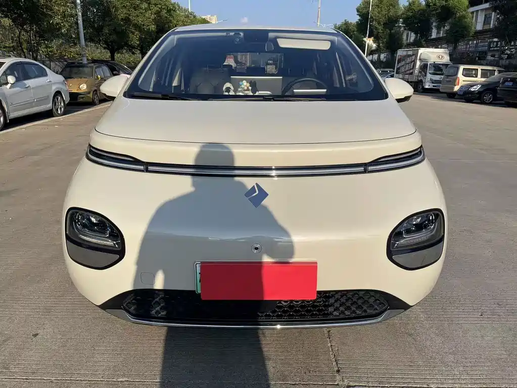 Baojun Yunduo — миниатюра 2