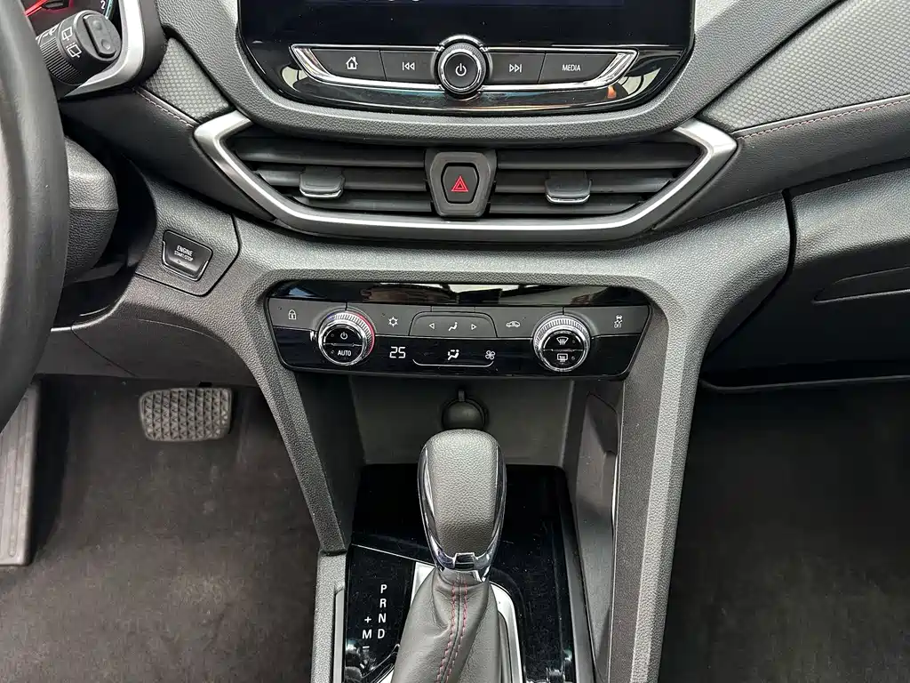 Chevrolet Volando — миниатюра 14