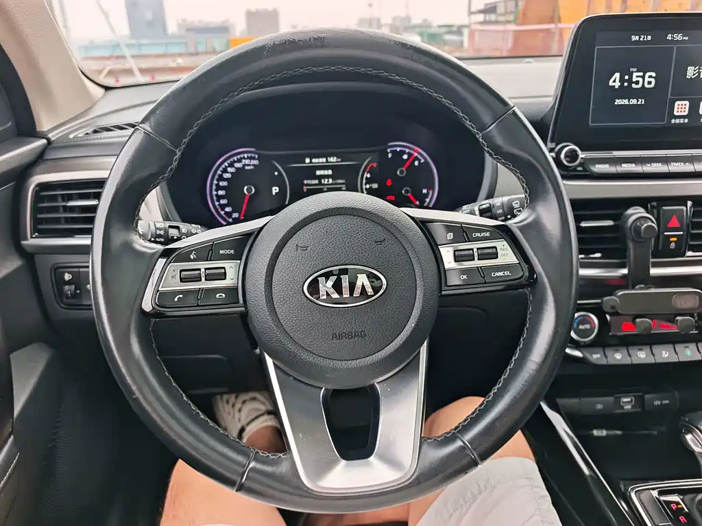 Kia Sportage — миниатюра 14