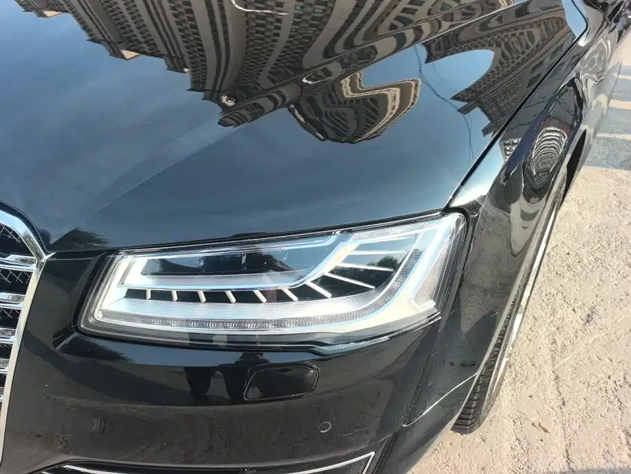 Audi A8 — миниатюра 5