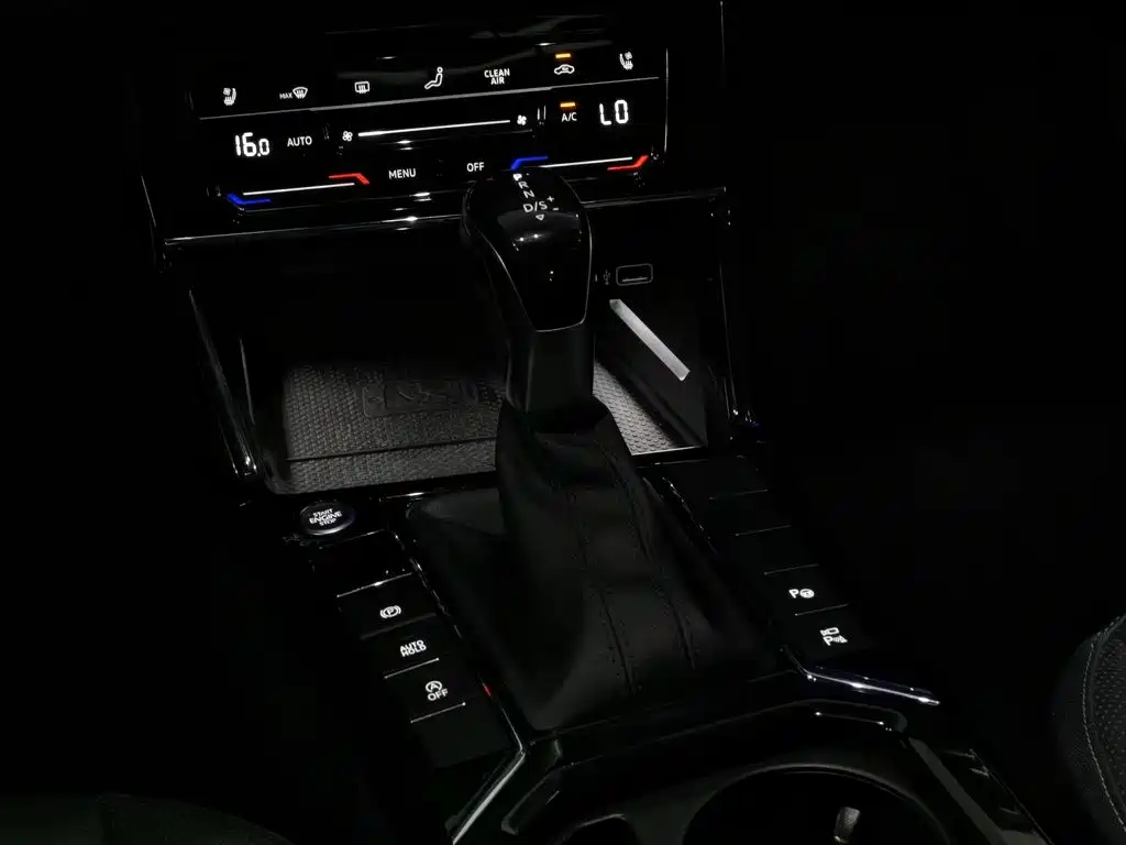 Volkswagen Passat — миниатюра 13