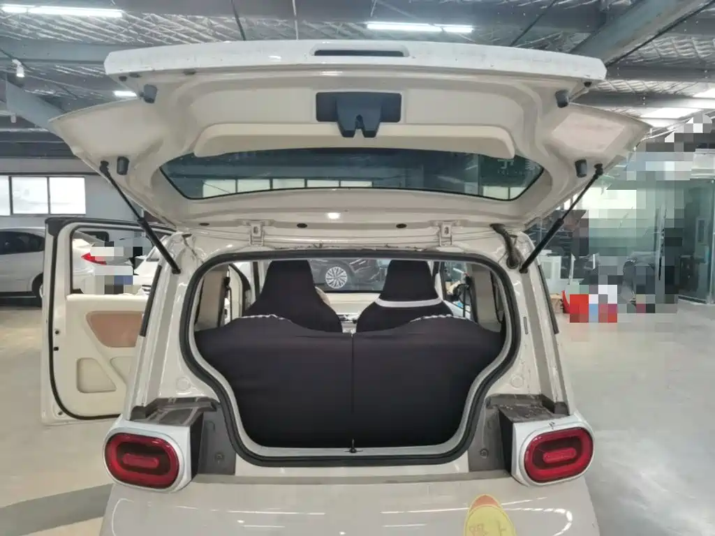 Wuling MINIEV — миниатюра 19