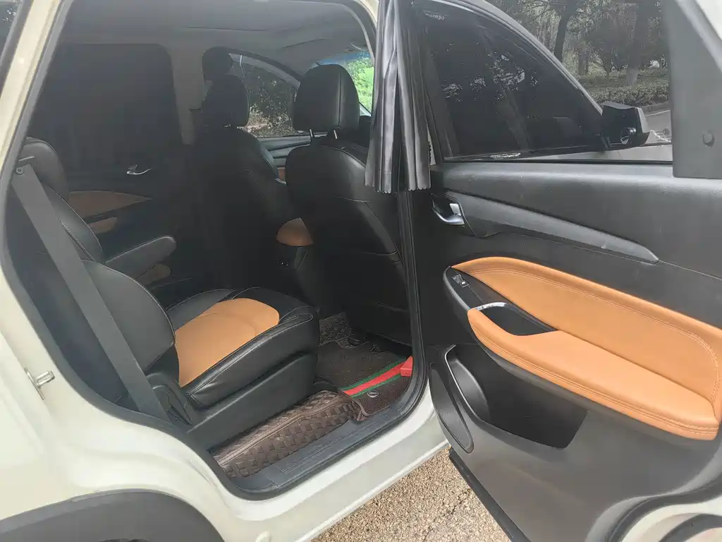 Wuling Hongguang S3 — миниатюра 10