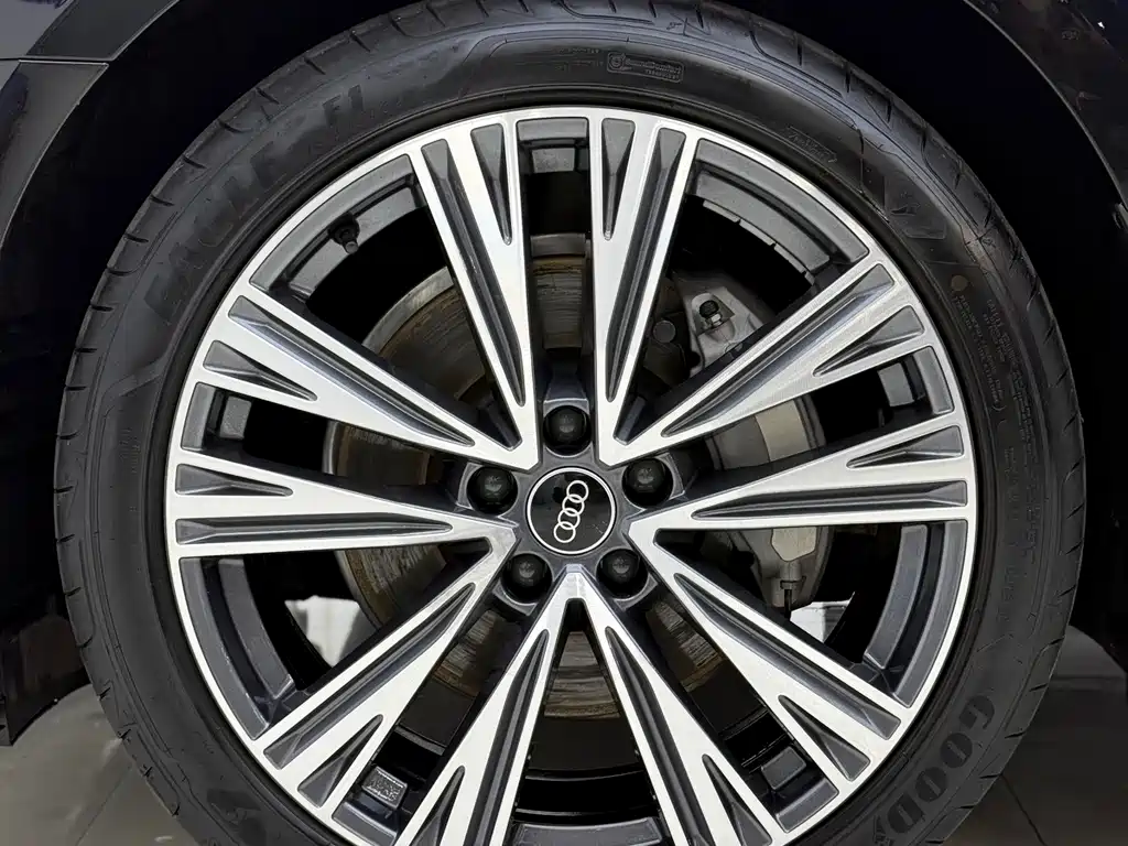Audi A6L 2026 45 TFSI quattro