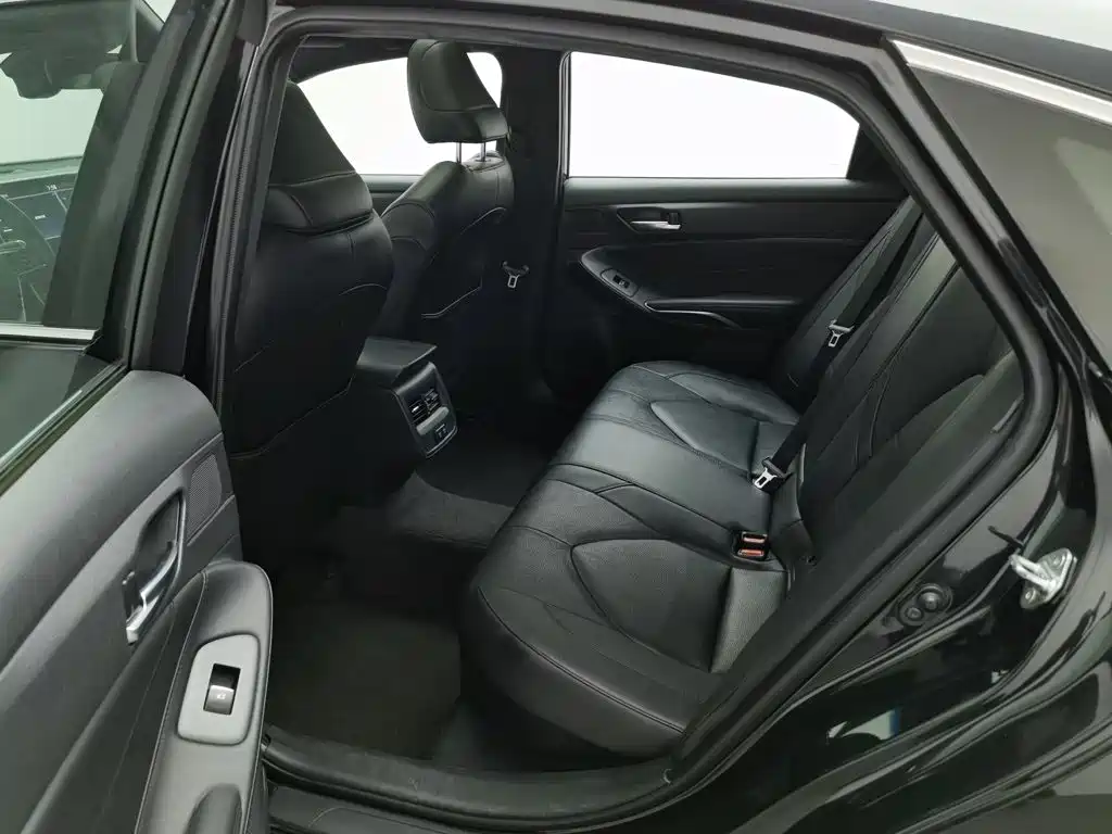 Toyota Avalon — миниатюра 15