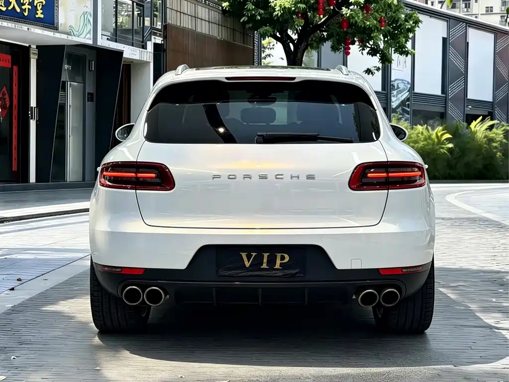 Porsche Macan — миниатюра 8