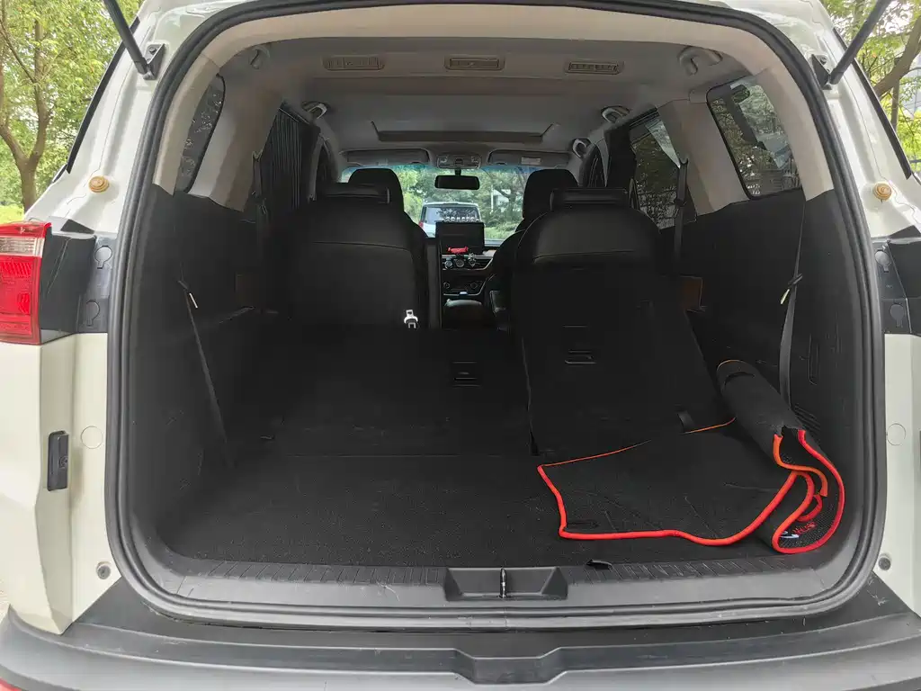Wuling Hongguang S3 — миниатюра 12