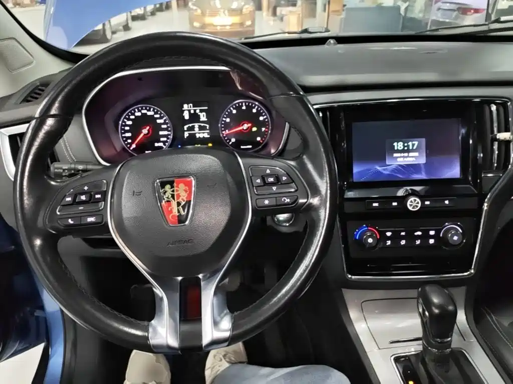 Roewe RX5 — миниатюра 10