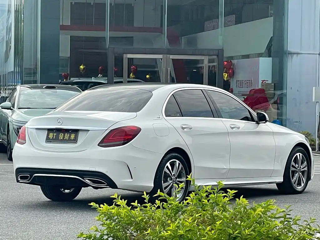 Mercedes-Benz C-Class — миниатюра 8