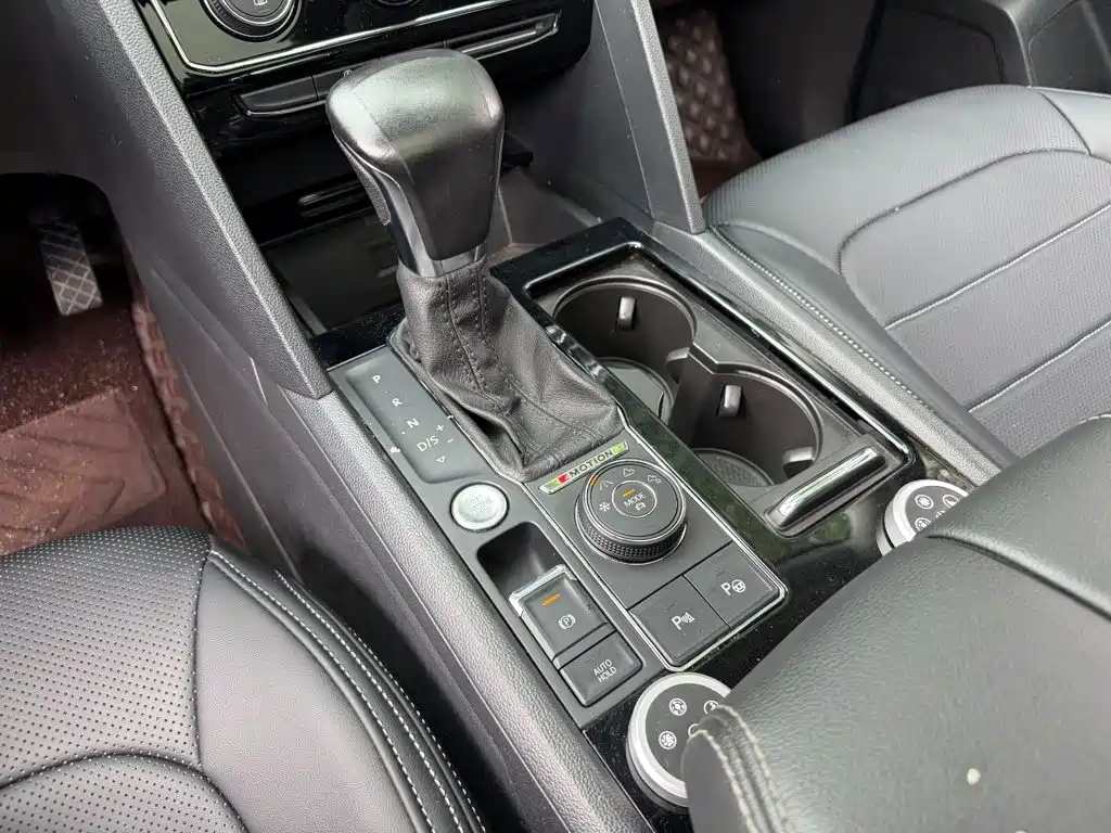Volkswagen Teramont — миниатюра 9
