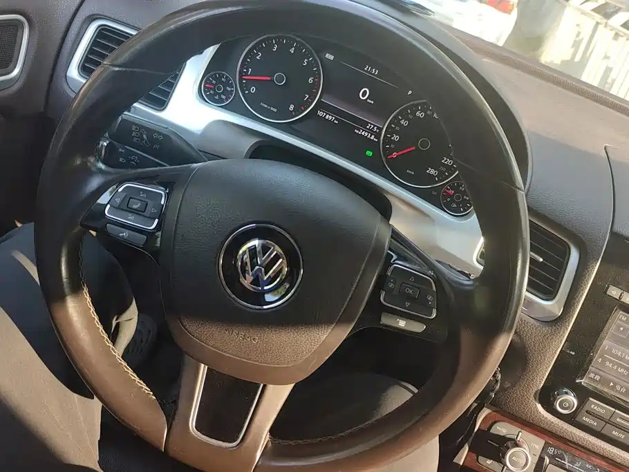 Volkswagen Touareg — миниатюра 15