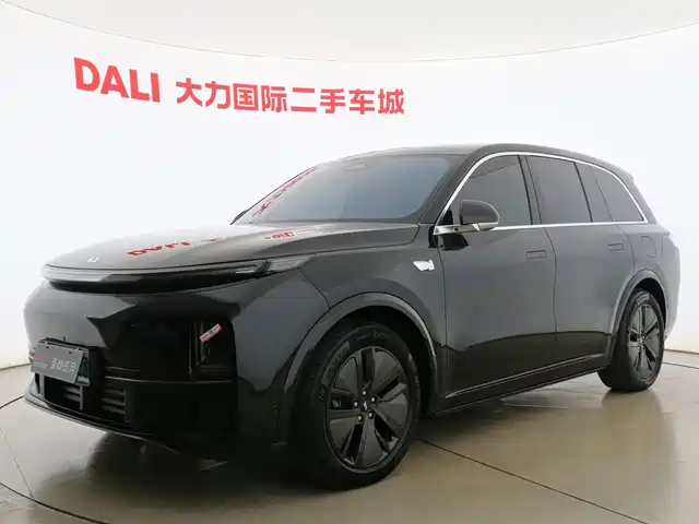 Li Auto L8