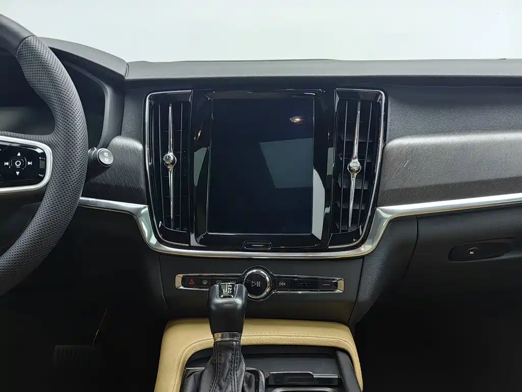 Volvo V90 — миниатюра 12
