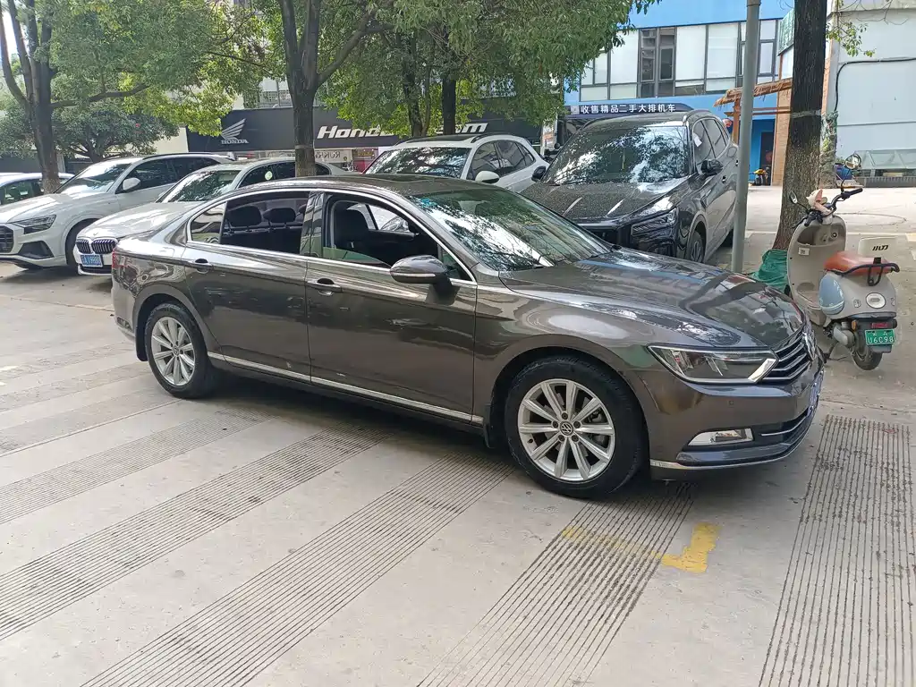 Volkswagen Magotan — миниатюра 4