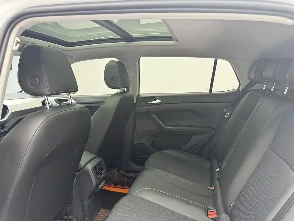 VOLKSWAGEN EXPLORING THE SHADOW